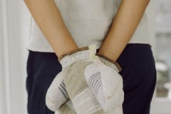 Hand woven boxing gloves